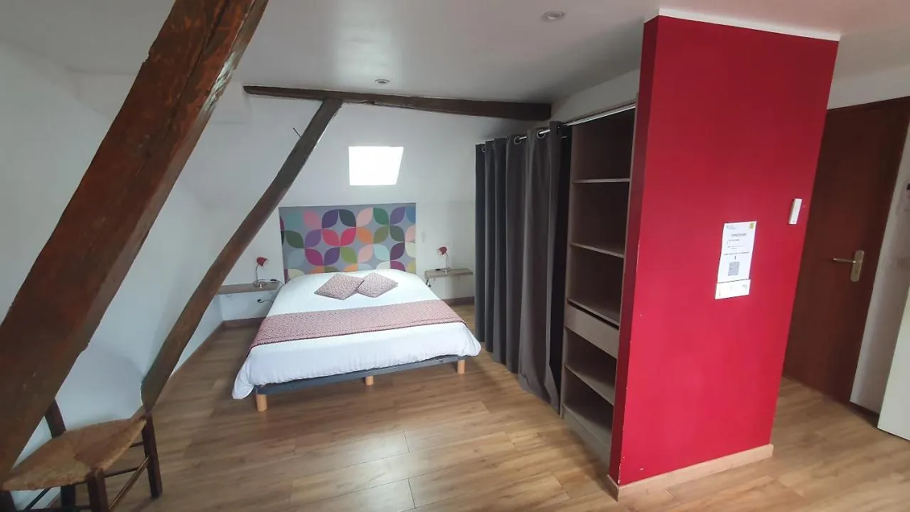 Logis Hotel - Les Pasteliers لافاور