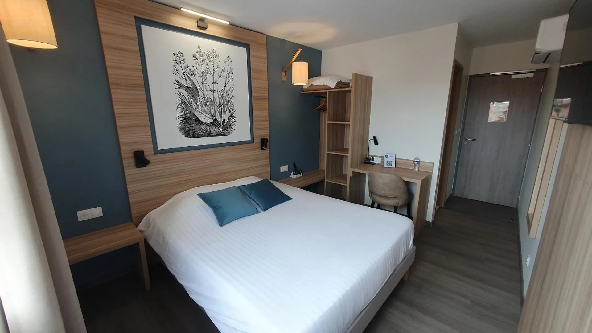 Logis Hotel - Les Pasteliers لافاور