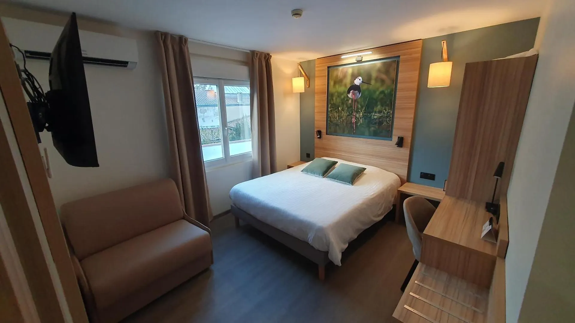 Logis Hotel - Les Pasteliers لافاور